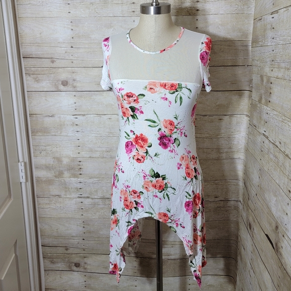 White floral knit shirt - Picture 1 of 5